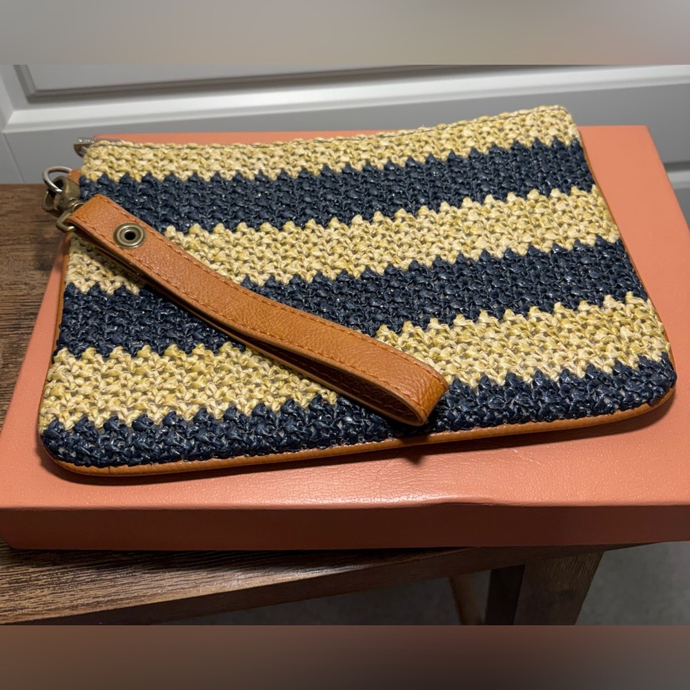 Thirty-One stripped Navy and Natural Woven Wristlet